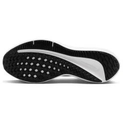 Flash Sale Air Winflo 10 Neutral Running Shoe Men - Black, White Running Shoes