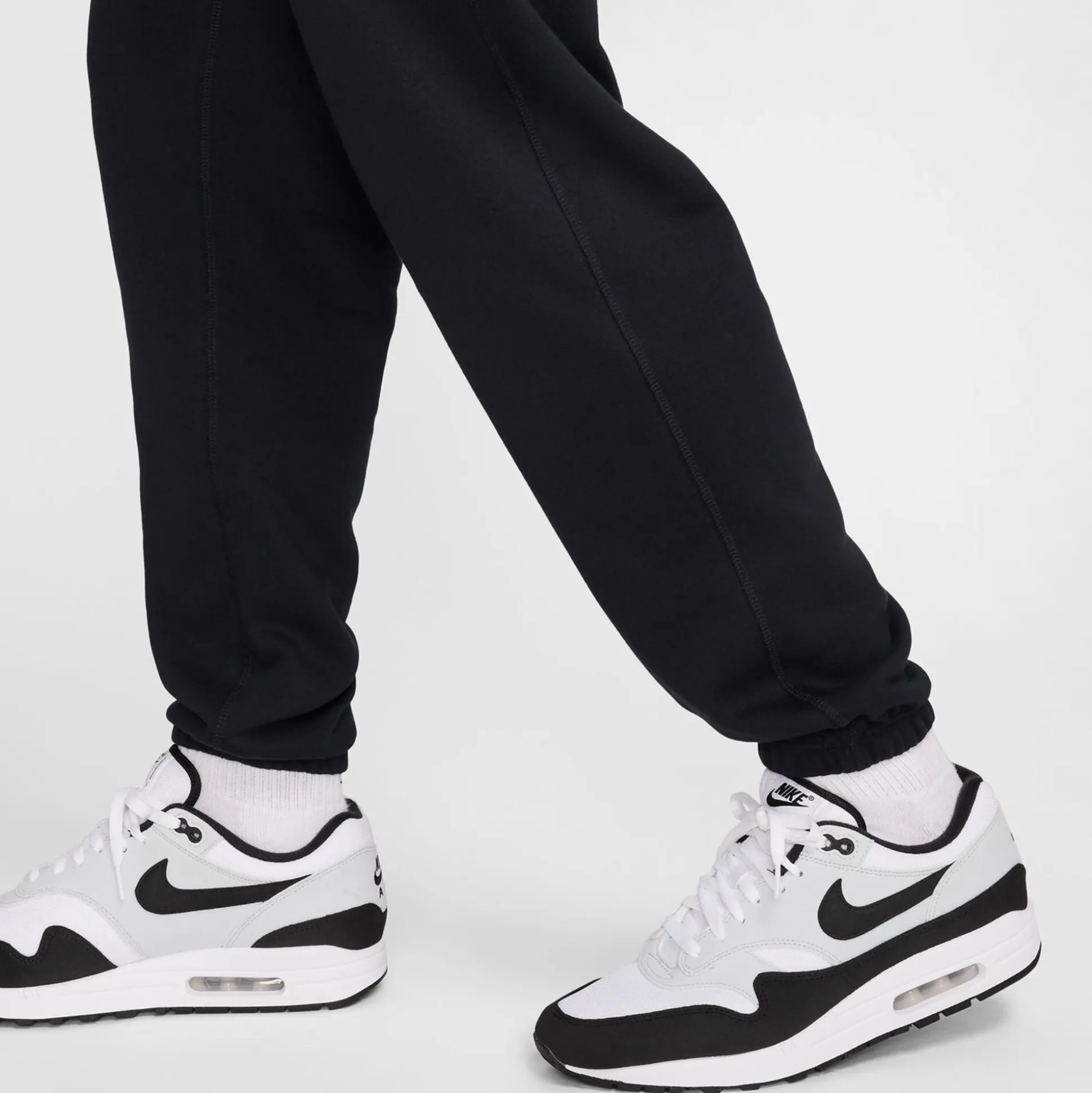 Best Club Cuff Bolt Training Pants Men - Black, White Pants