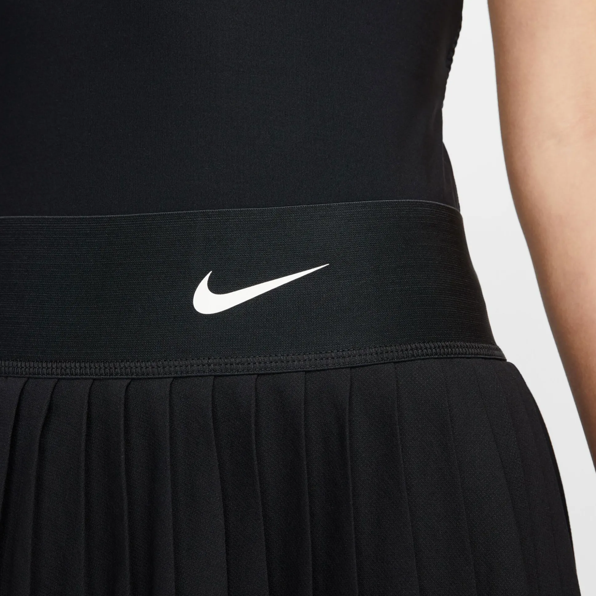 Discount Court Dri-Fit Advantage Pleated Skirt Women - Black, White Skirts