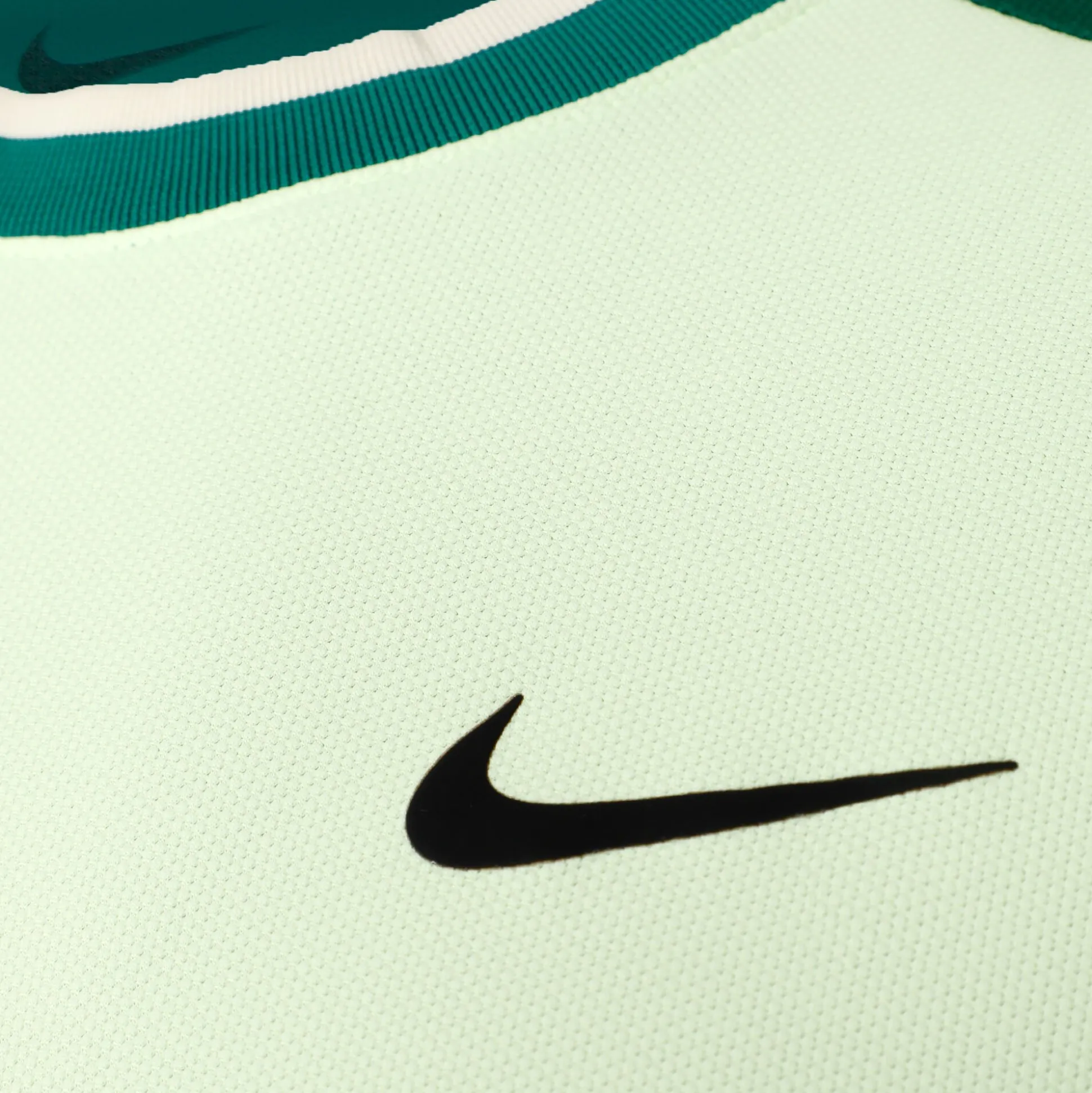 New Court Dri-Fit Slam T-Shirt Men - Light Green, Dark Green Shirts