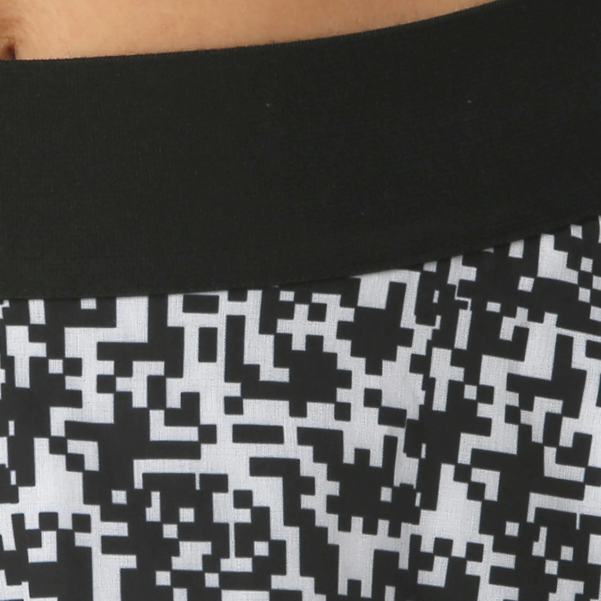 Clearance Faida Tech Scapri Special Edition Women - Black, White Pants