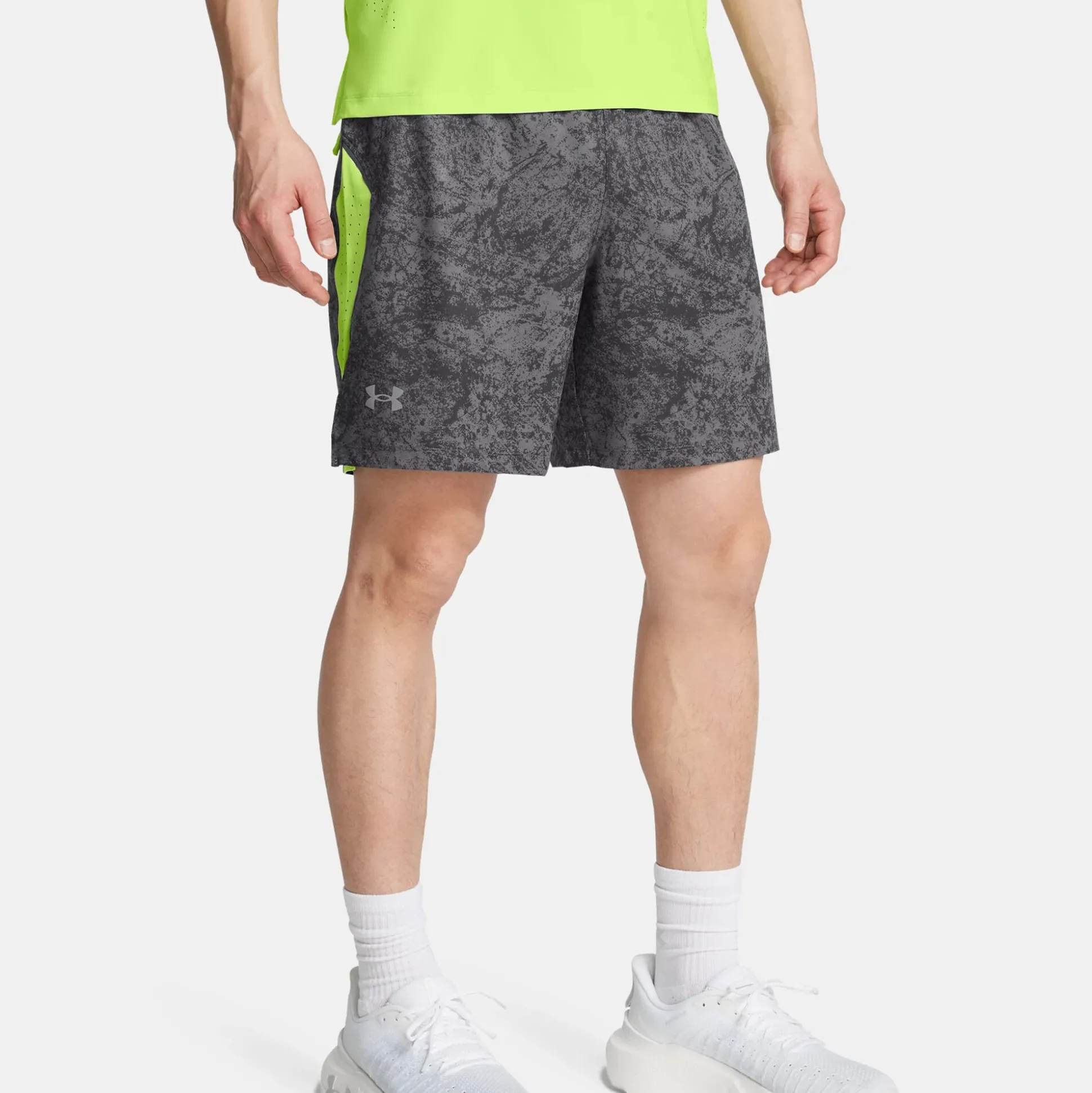 Store Launch Pro 7in Printed Running Shorts Men - Grey, Green Running Clothing