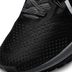Hot Pegasus Trail 4 Trail Running Shoe Women - Black, Grey Running Shoes