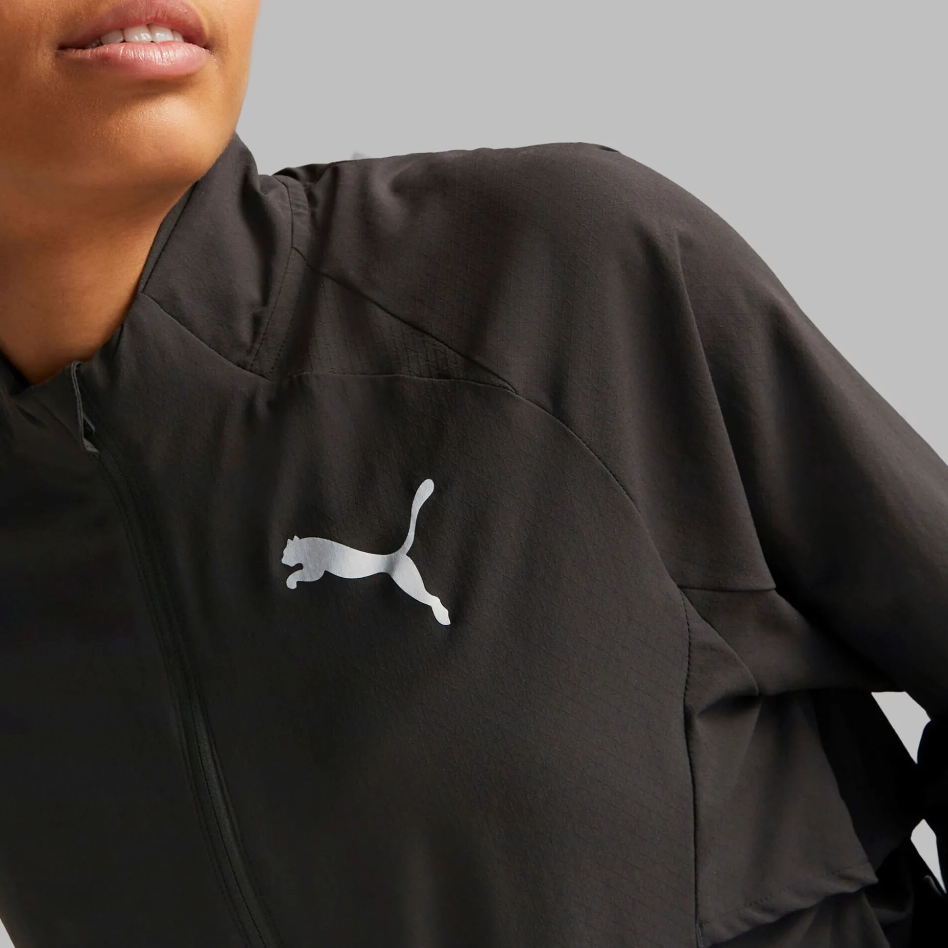 New Run Ultraweave Running Jacket Women - Running Clothing
