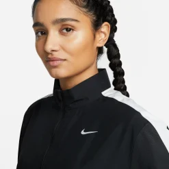 Sale Swoosh Running Jacket Women - Black, Grey Running Clothing